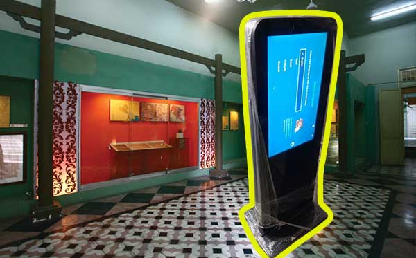 Ứng dụng standee điện tử gắn Tivi trong doanh nghiệp và cơ quan nhà nước - ĐT: 0912502060 khung standee điện tử phù hợp cho bảo tàng